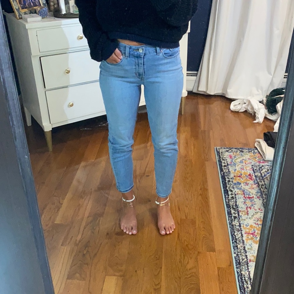 Levi’s Cropped Jeans